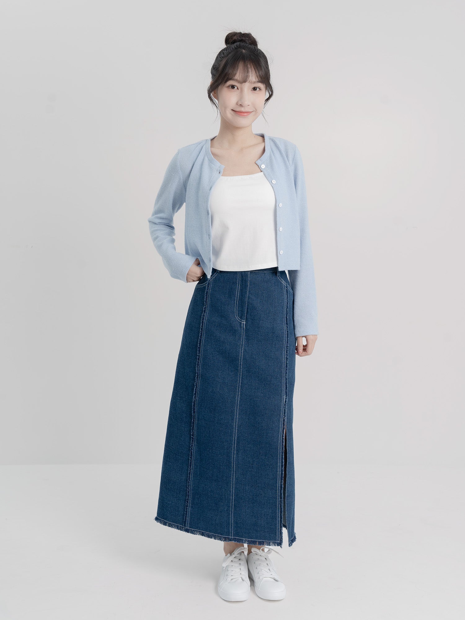 Denim Frayed Slit Skirt