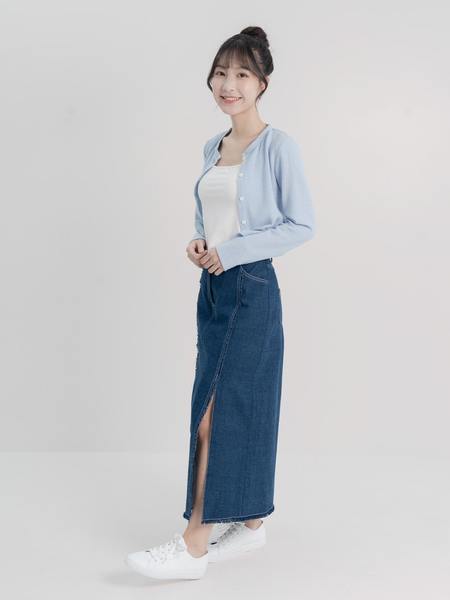 Denim Frayed Slit Skirt