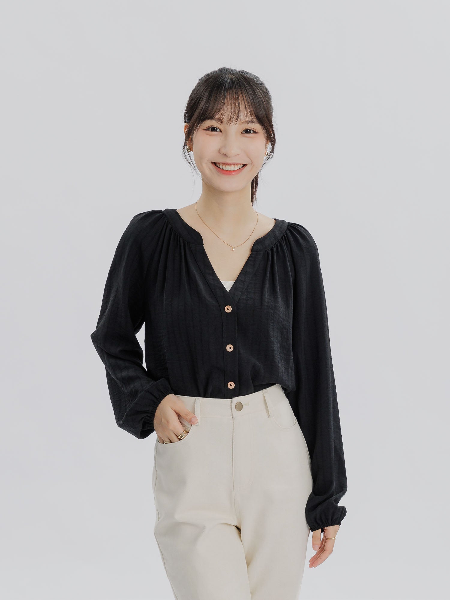 Lily Clean V-Neck Buttoned Top