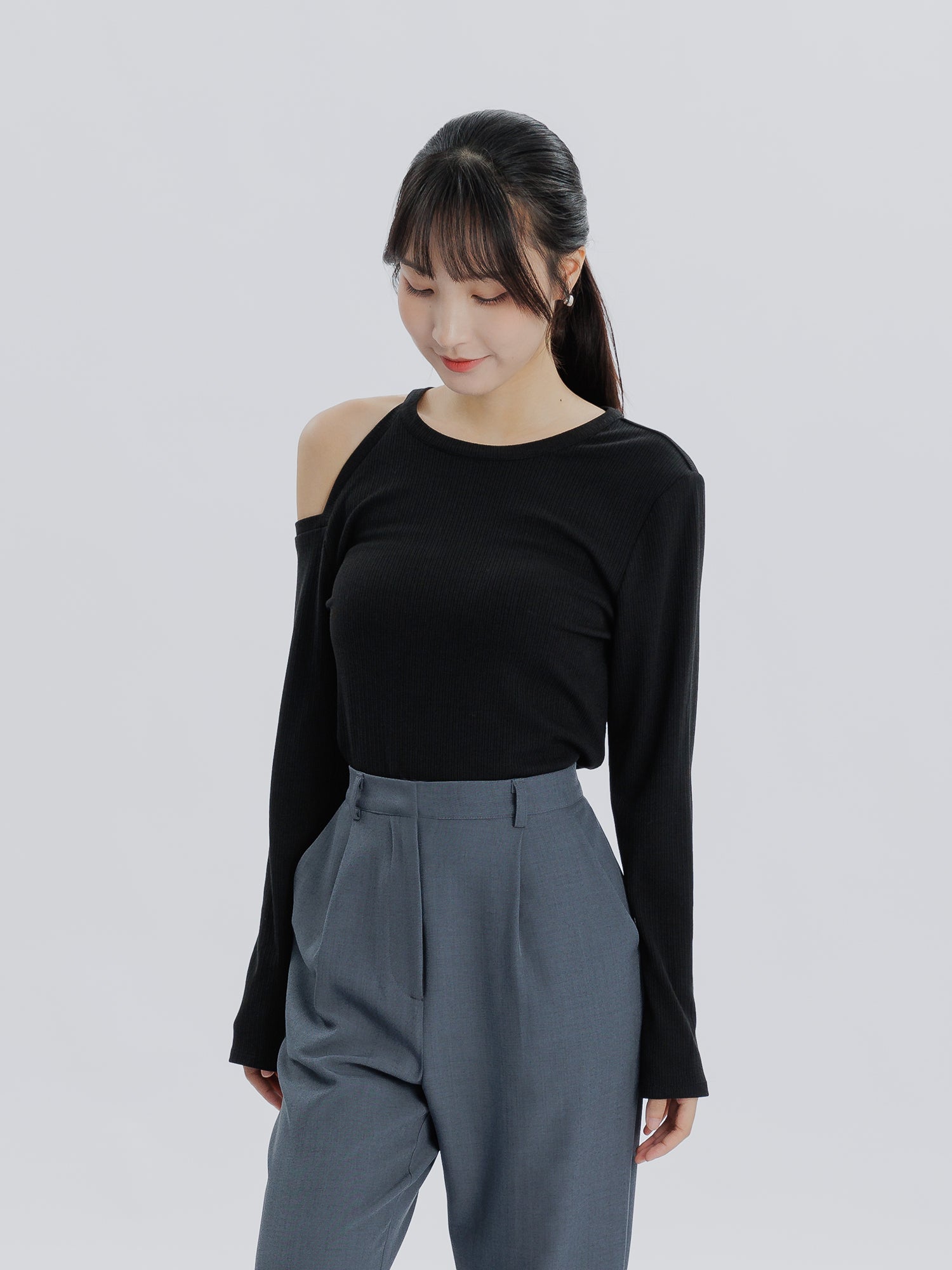 Echo Cold Shoulder Knit Top