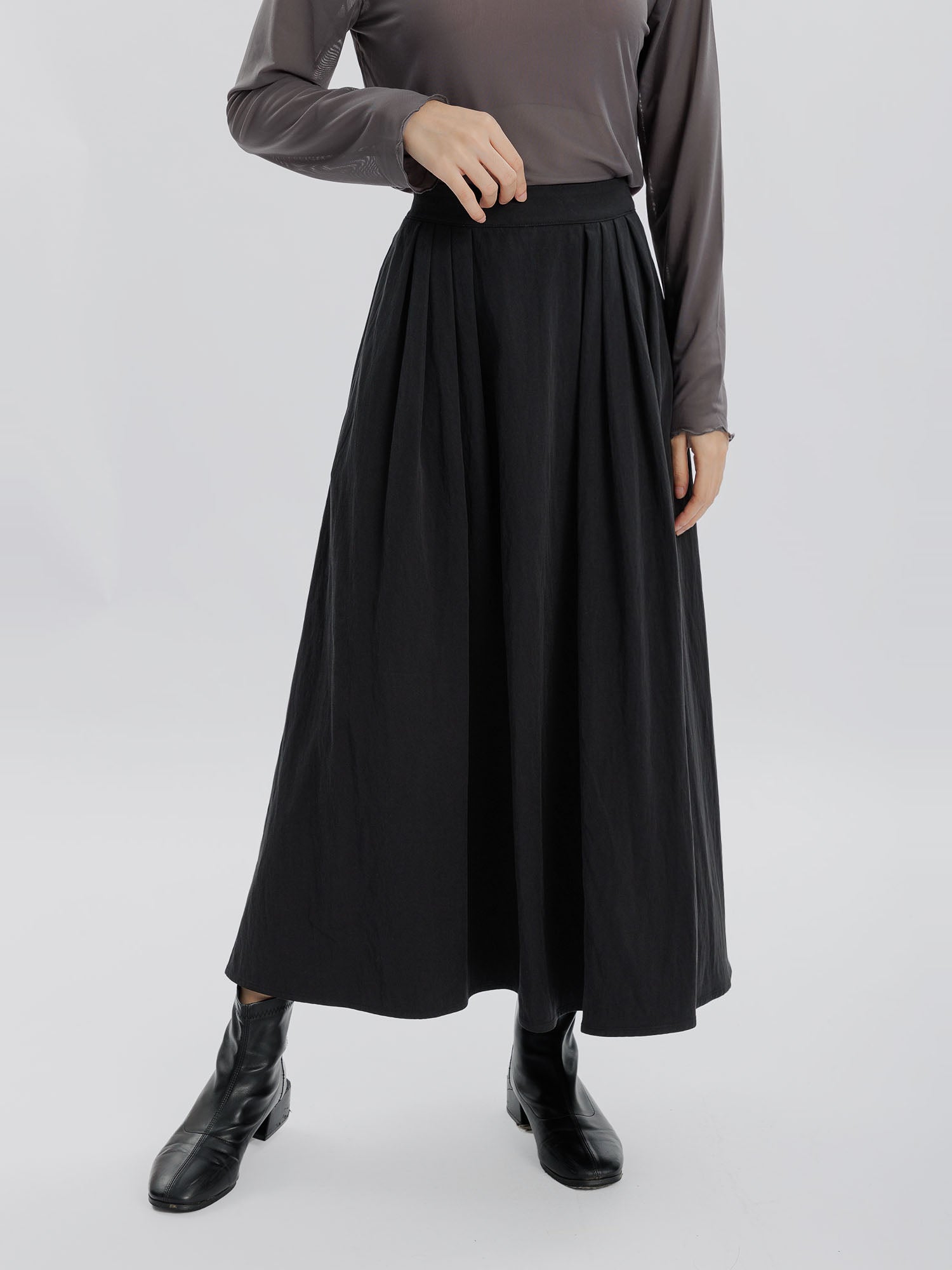 Moonlit Side Pleated Skirt