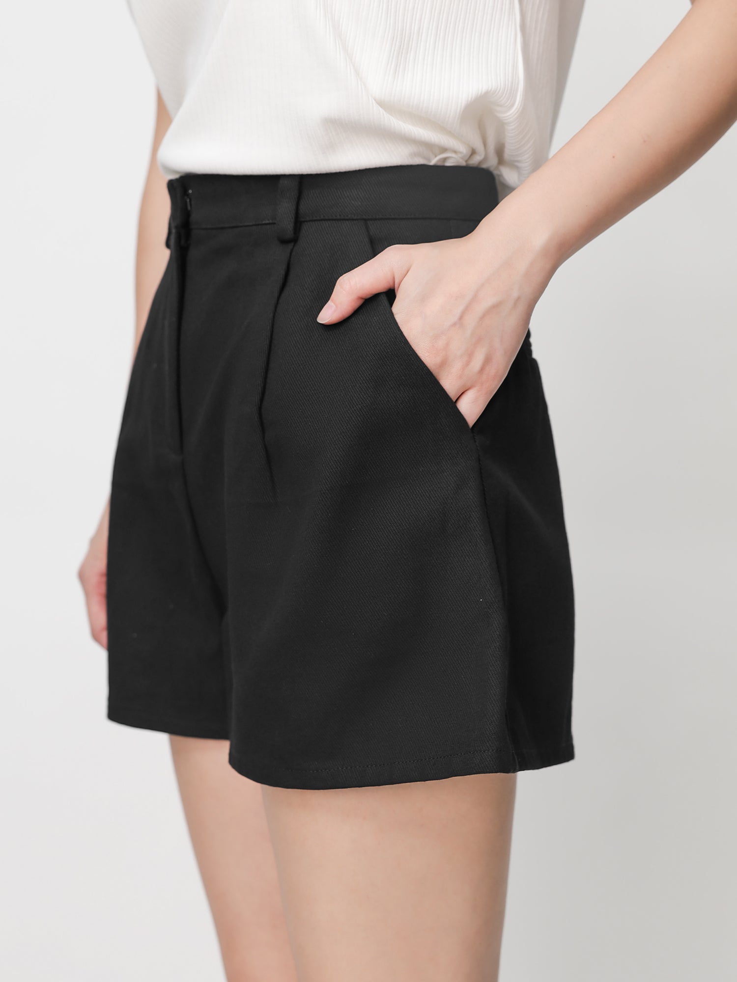 Maryland A-line Pleated Shorts