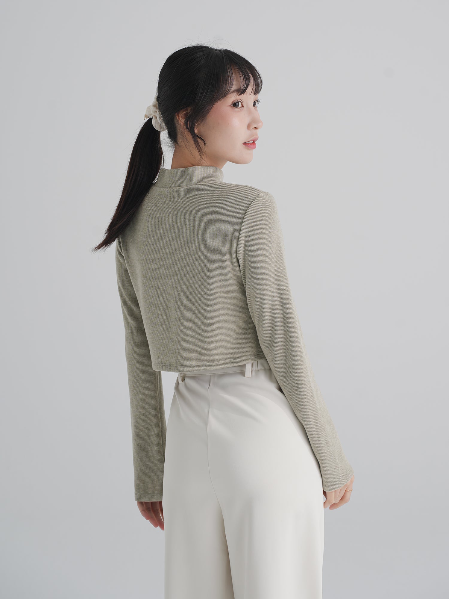 90% Cashmere / Iona Funnel Neck Ribbed Top