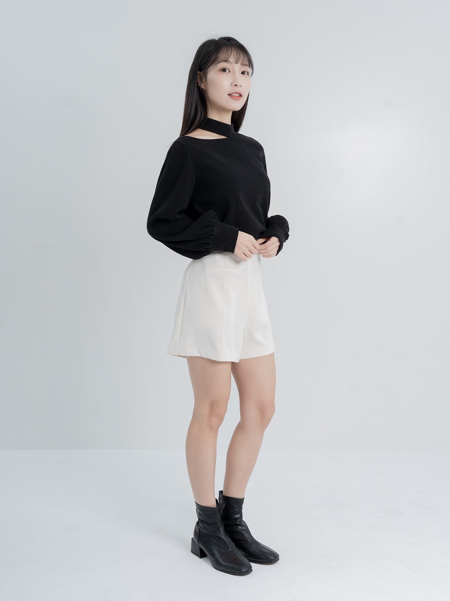 90% Cashmere / Merlina Cut-out Top