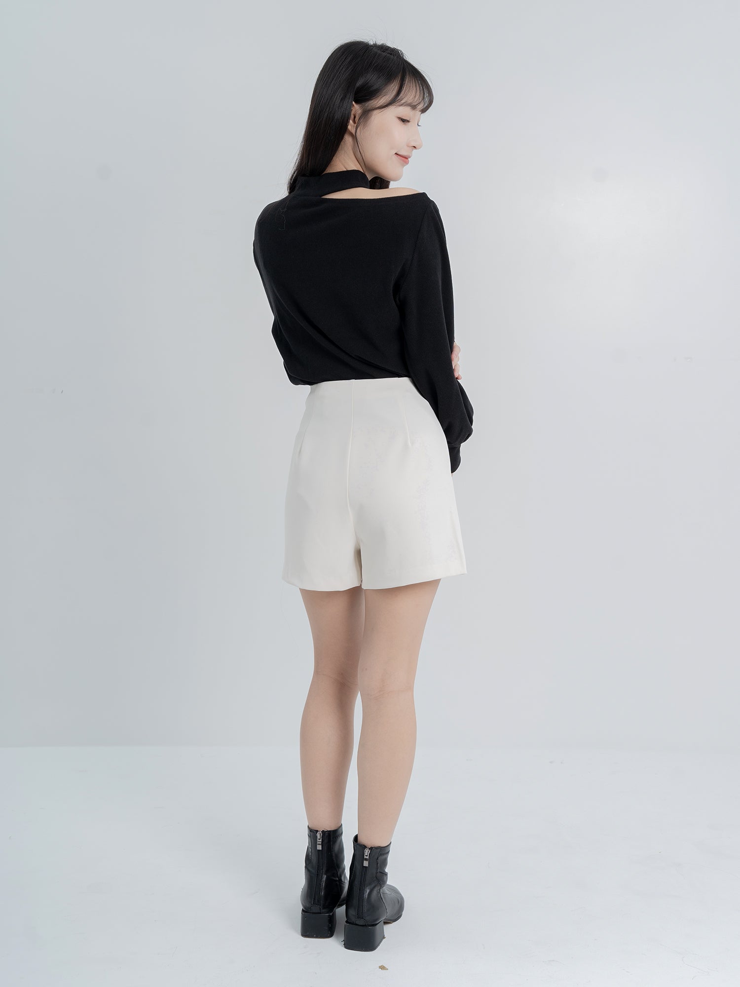 90% Cashmere / Merlina Cut-out Top