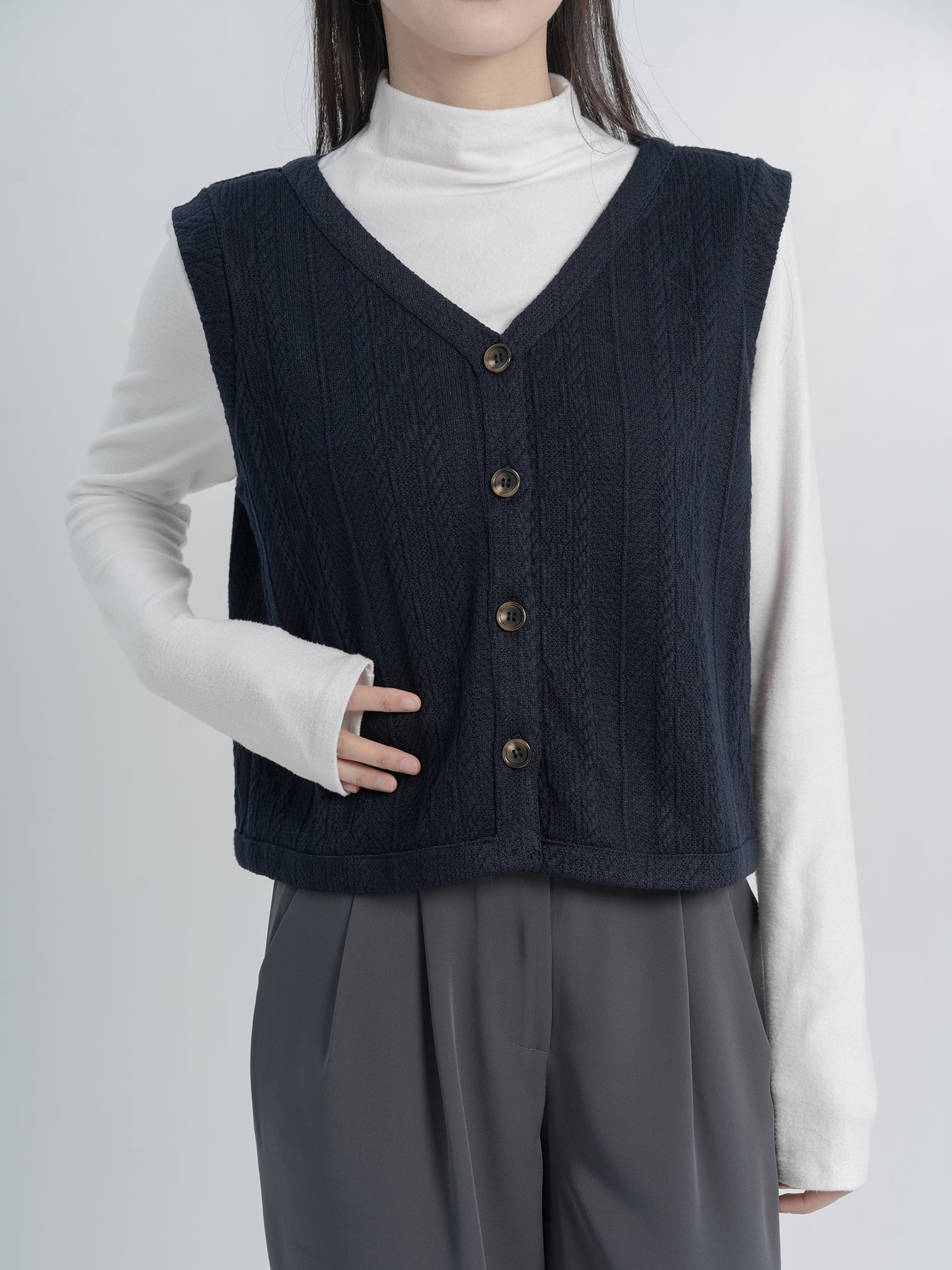 Oliver Cable Knit Vest