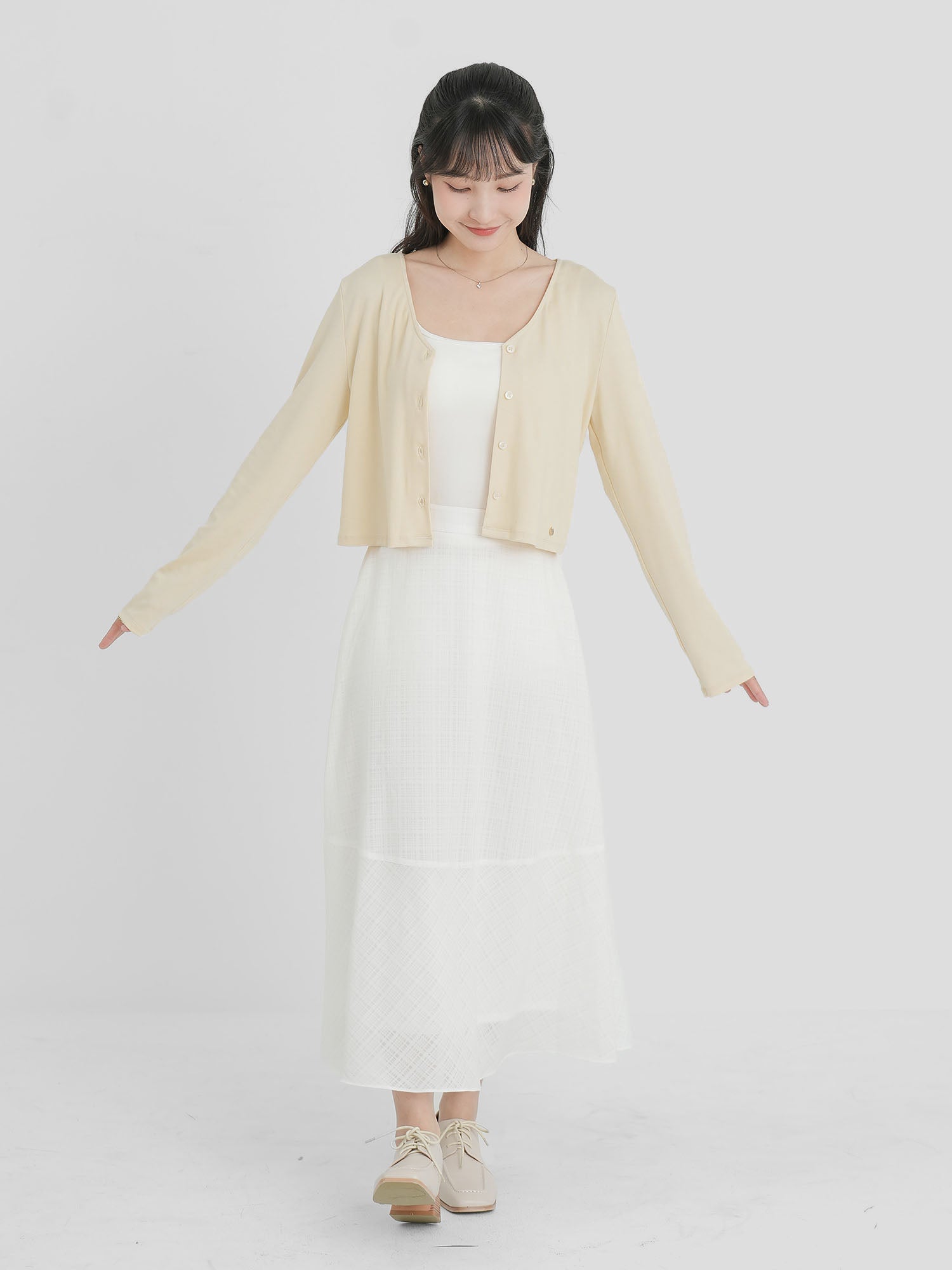 Lyra Clean Buttoned Cardigan