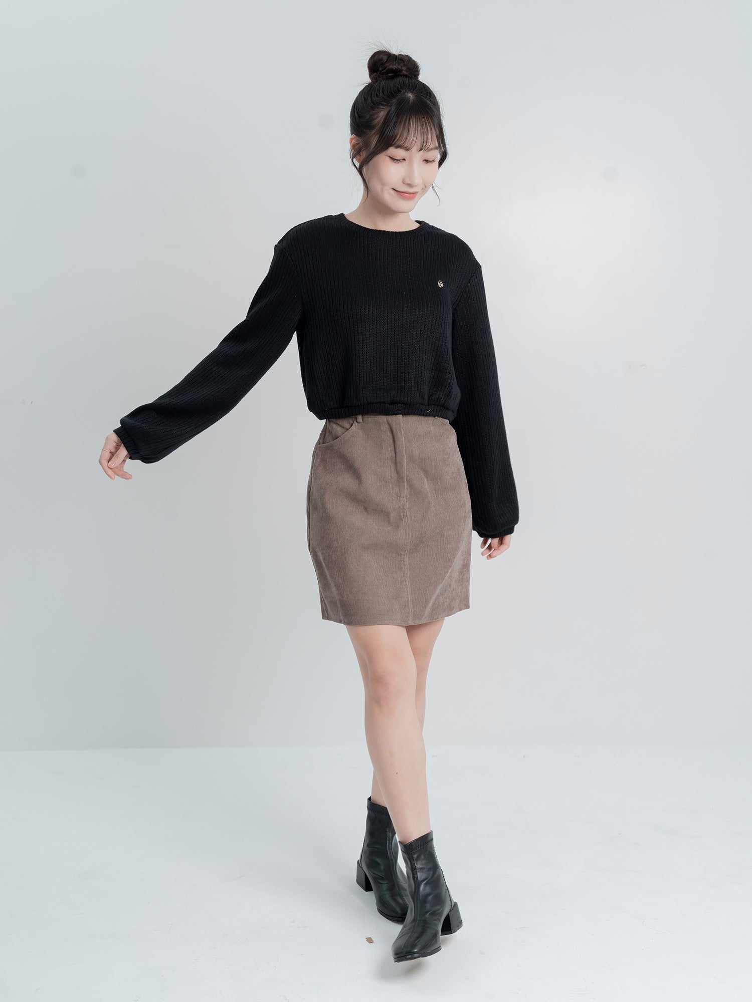 Alice Round Neck Knitted Sweater