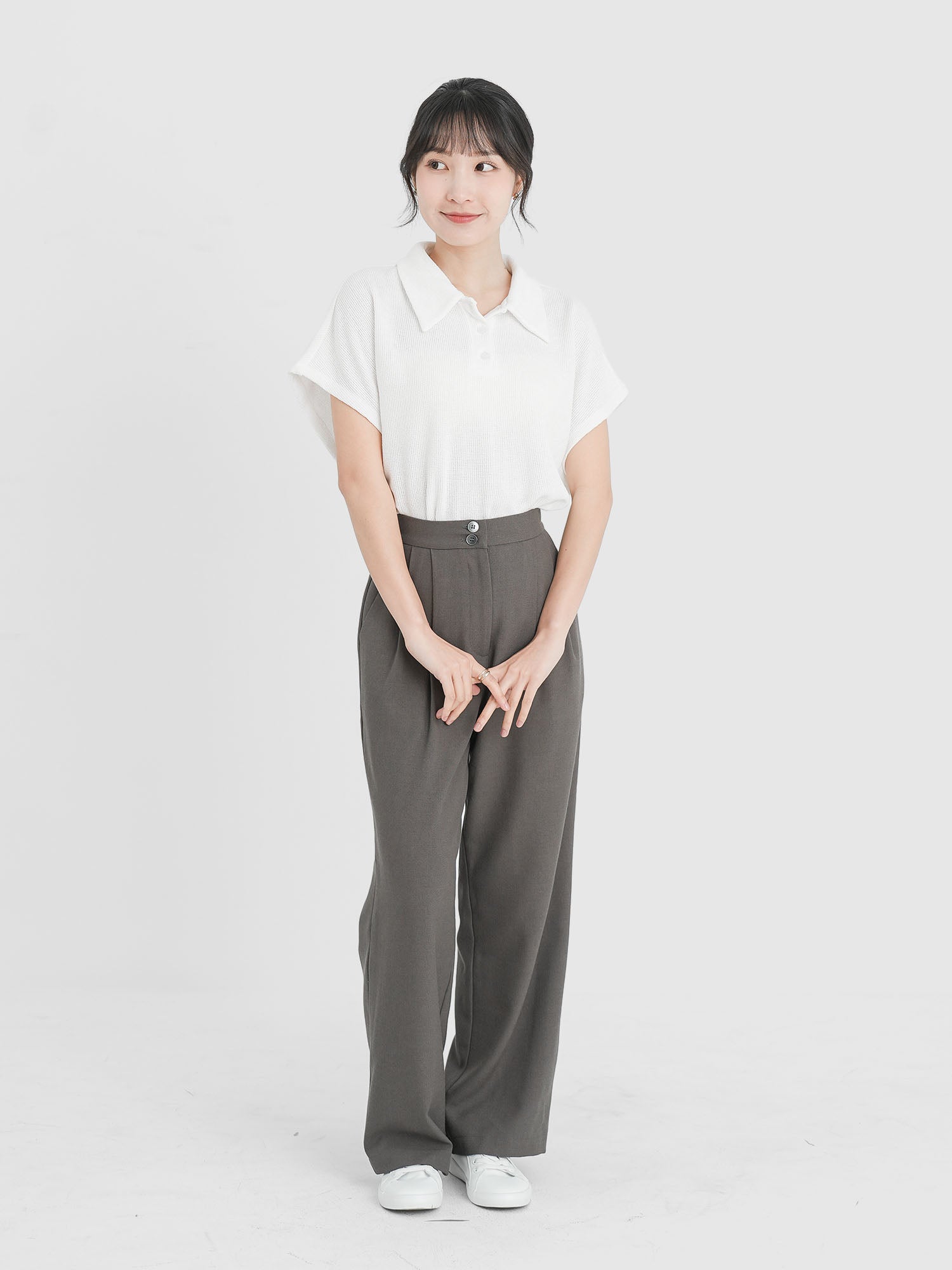 Dual Buttoned Pleat Pants