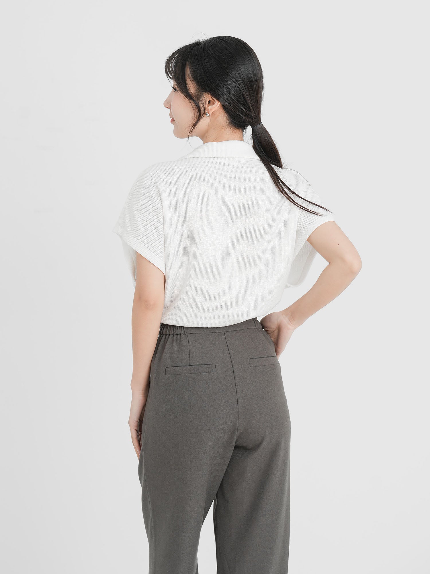 Dual Buttoned Pleat Pants