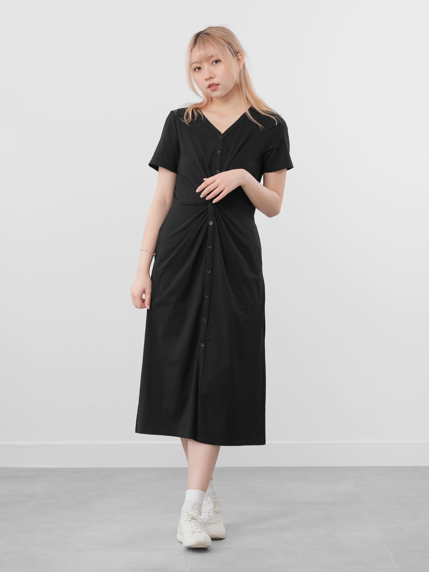 Taelyn Front Knot Midi Dress