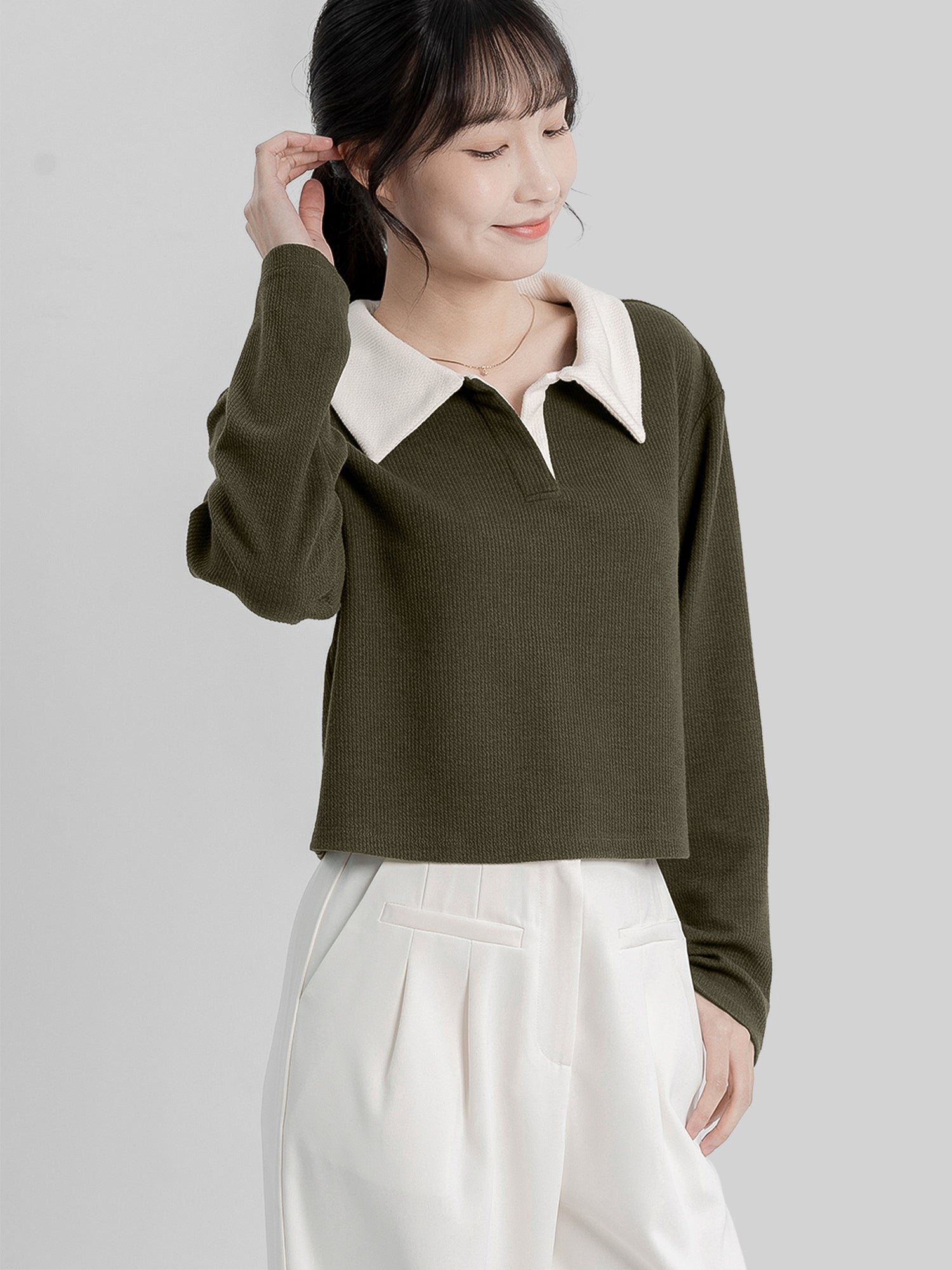 Frenchie Contrast Open Collar Top