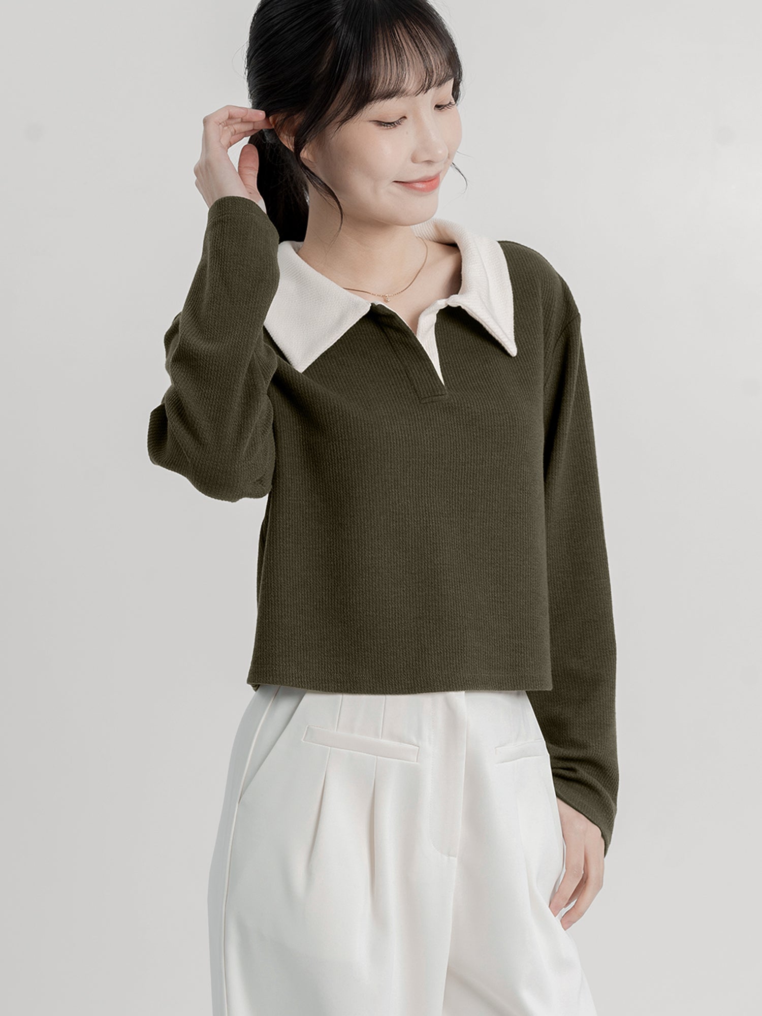 Frenchie Contrast Open Collar Top